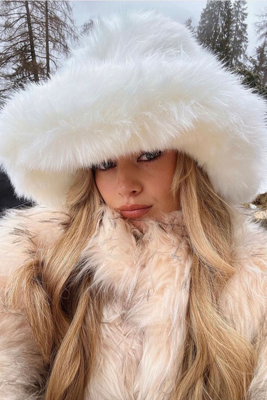 Oversized Festival White Fluffy Hat